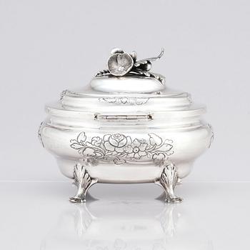 A Swedish 18th century silver sugar-casket, mark of Hans Lundgren, Stockholm 1770.