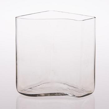 A1960s '1440' vase for Nuutajärvi Notsjö, Finland.