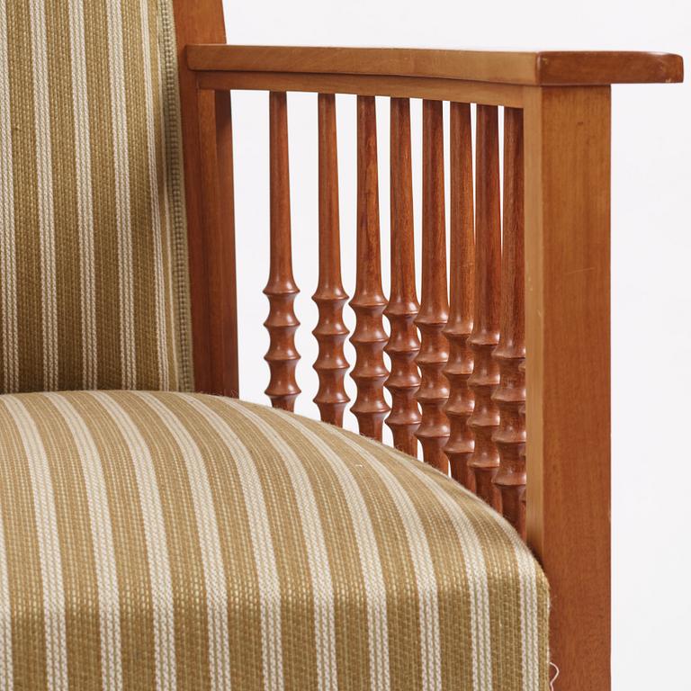 Otto Schulz, a pair of armchairs, master carpenter Carl Thorsson, Gothenburg 1912.