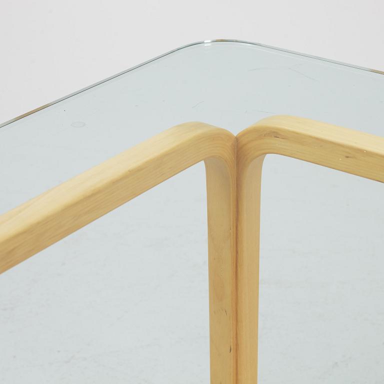 Alvar aalto,  model y805B table, Artek, Finland.