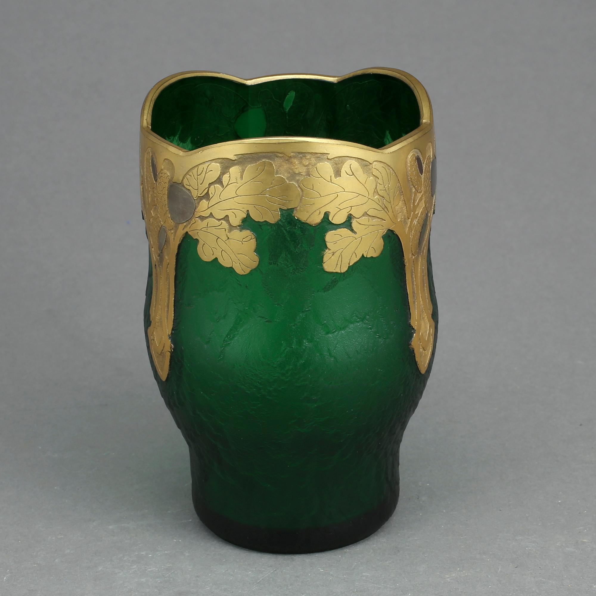 VAS, glas och mässing, märkt St Denis Paris. 1900-talets början.