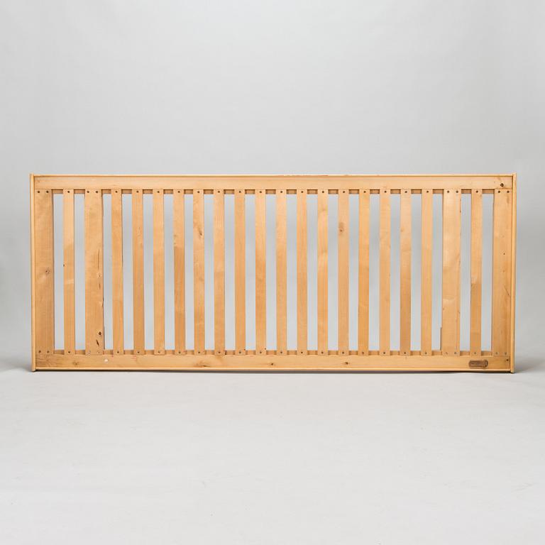 Alvar Aalto, dagbädd/säng, modell E710, Artek 1970-tal.