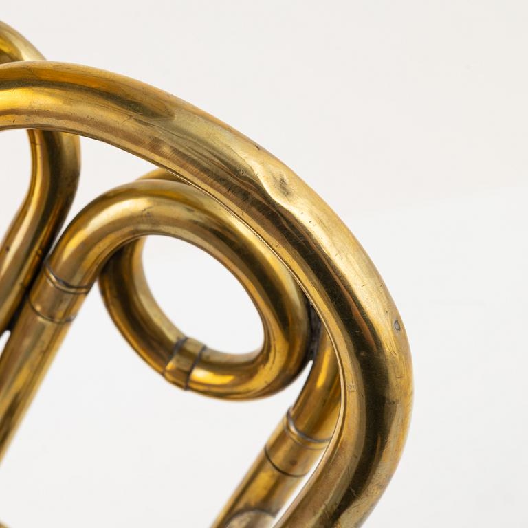 A crown marked brass horn, first part of the 20 th Century.