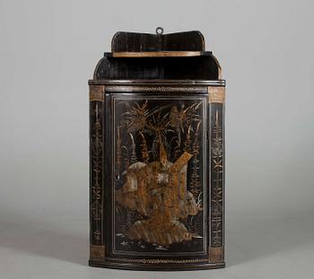 HÖRNSKÅP, rokoko, 1700-tal.