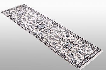 Nain carpet gallery size approximately 298x80 cm.