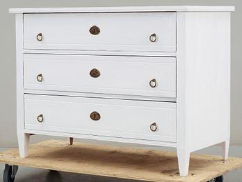 BYRÅ, sengustaviansk stil, sent 1800-tal.