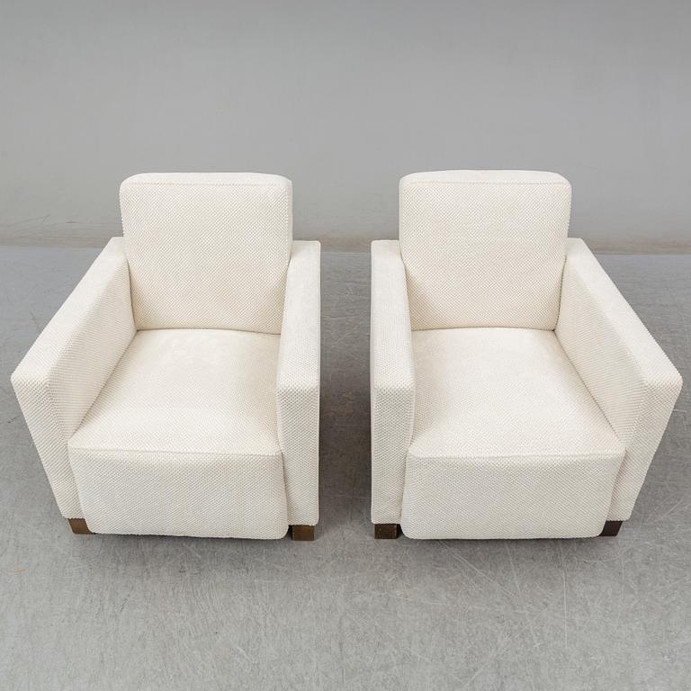 BJÖRN TRÄGÅRDH, a pair of easy chairs, model 184 for Svenskt Tenn, 1930's.