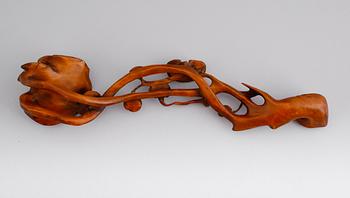 SCEPTRE, snidat trä, Kina, 2000-tal.