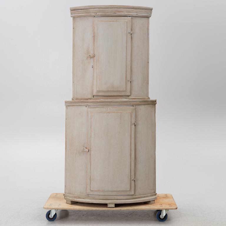 Corner cabinet,