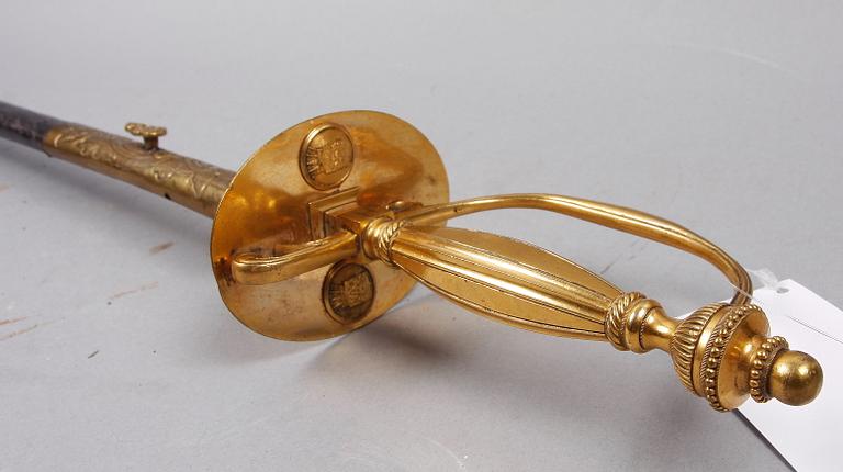 DRÄKTVÄRJA, sk studentvärja 1800-tal.