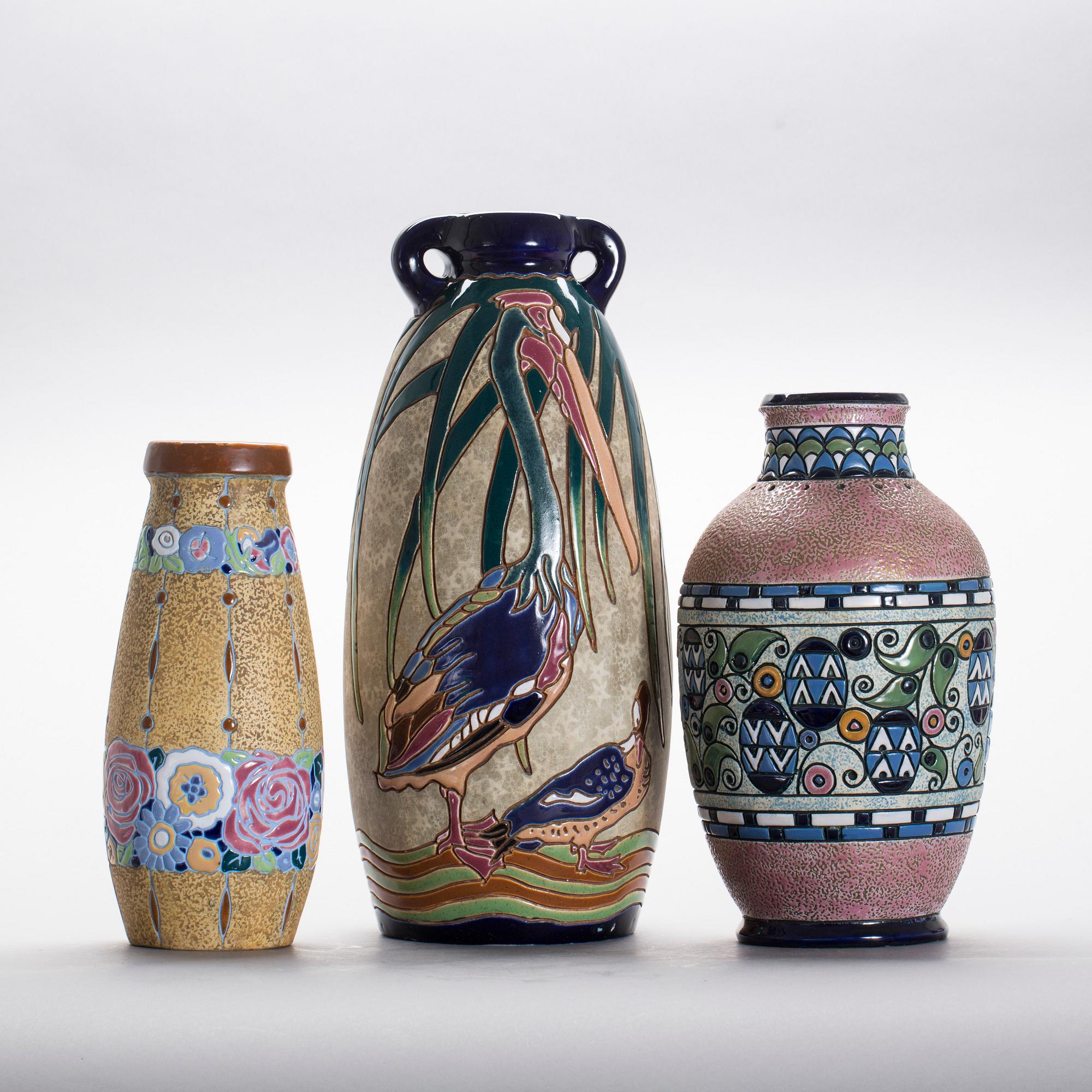 VASER, porslin, 3 st, jugendstil, "AMPHORA" Tjeckoslovakien.