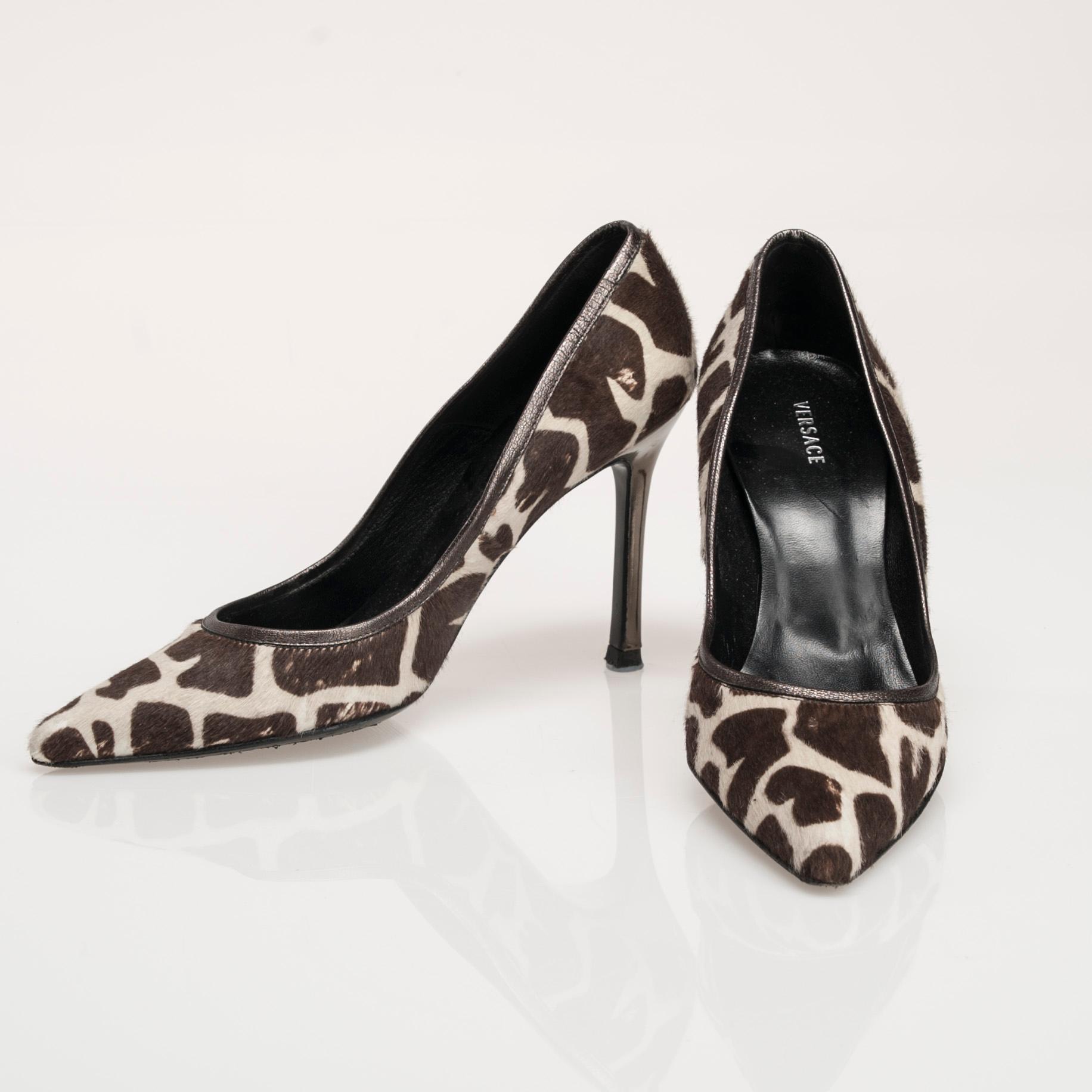 SKOR, Versace.