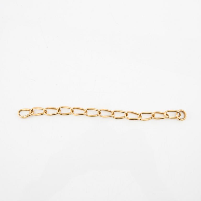 Ole Lynggaard, Bracelet "Love Ring" 18K gold, design Charlotte Lynggaard.