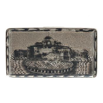 A BOX, 84 silver, niello. Moscow 1838. Assay master Nikolai Dubrovin. Weight 80 g.