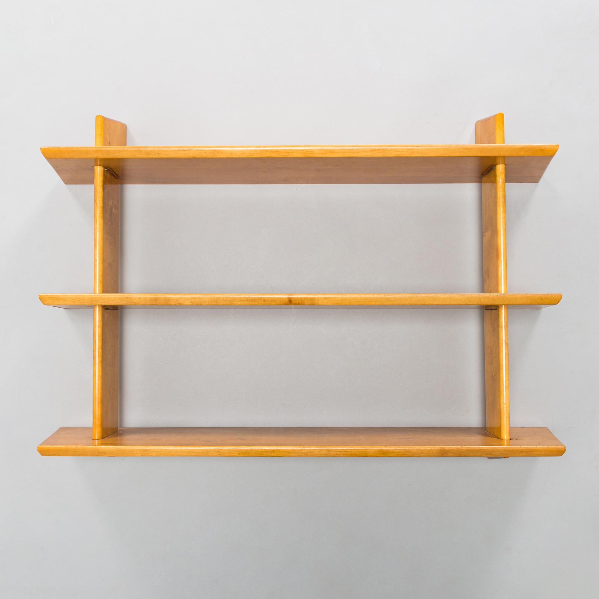 A mid-20th-century shelf.