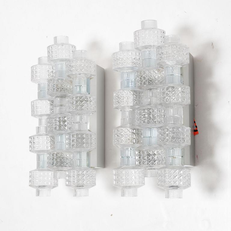 Gert Nyström, a pair of 'Festival' wall lamps, Fagerhults Belysning, second half of the 20th Century.