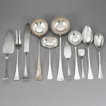 BESTICKSERVIS, 124 delar, silver, bla Österrike-Ungern 1872-1922 och Ungern 1937-1965. Total vikt ca 6841 gram.