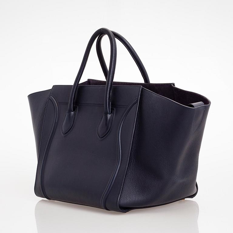 Céline, a 'Medium Phantom' Leather Bag.