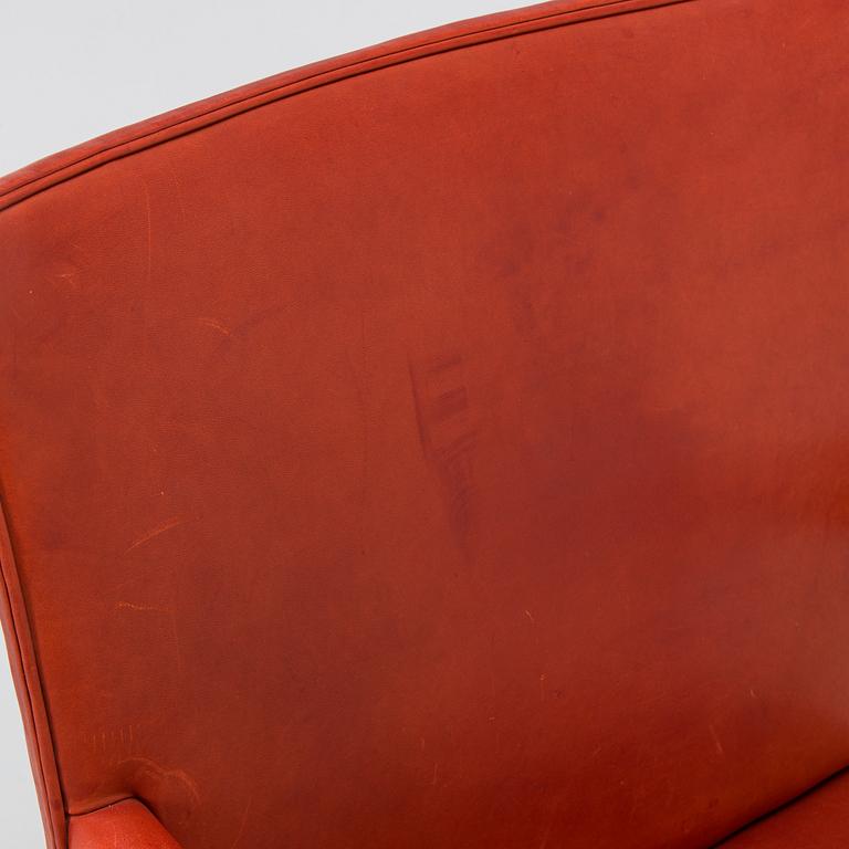 Ole Wanscher, karmstolar, ett par, snickarmästare AJ Iversen, Danmark 1900-talets mitt.