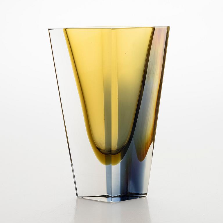 Kaj Franck, a 'Prisma' vase, signed K. Franck, Nuutajärvi Notsjö -63.