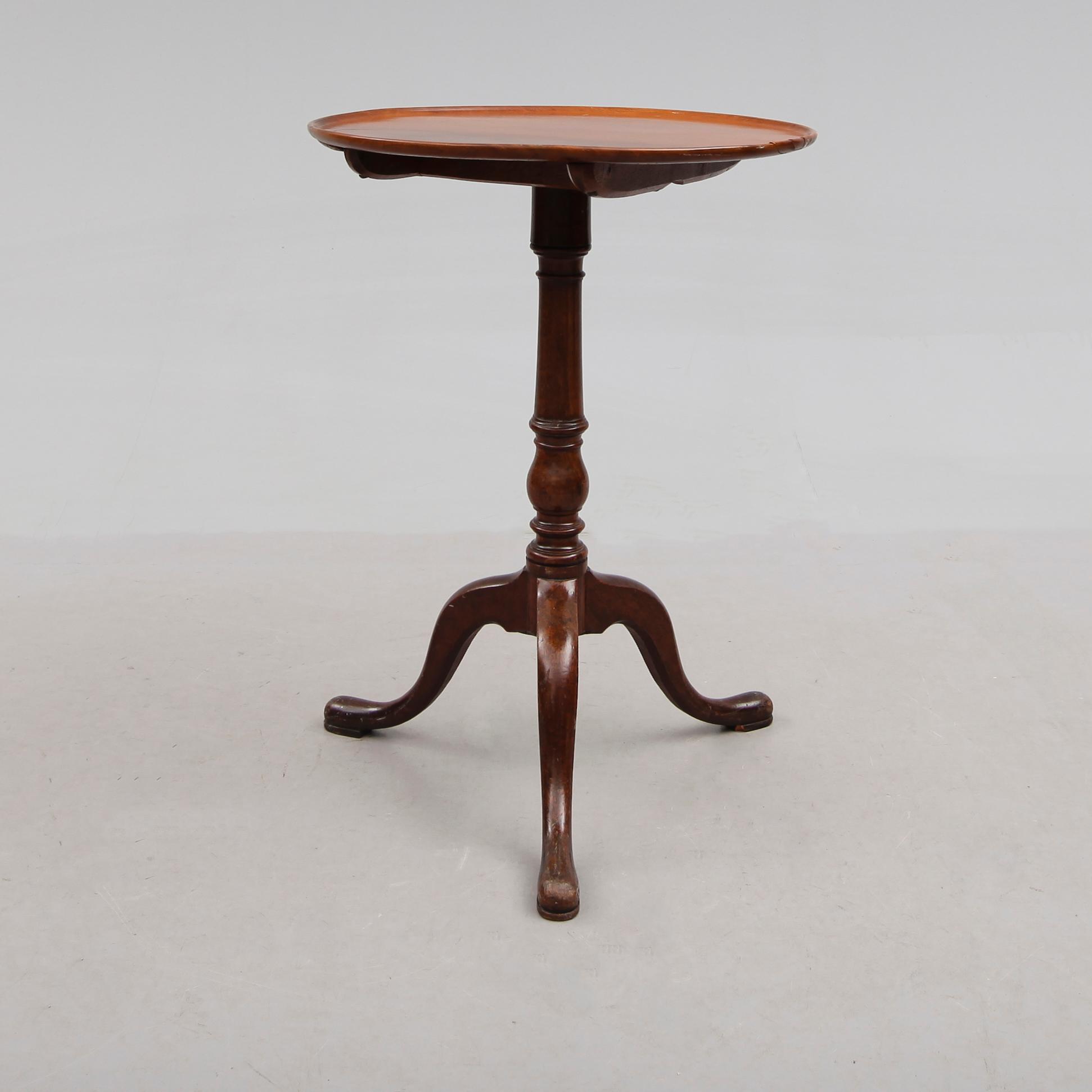 FÄLLBORD, 1800-tal.