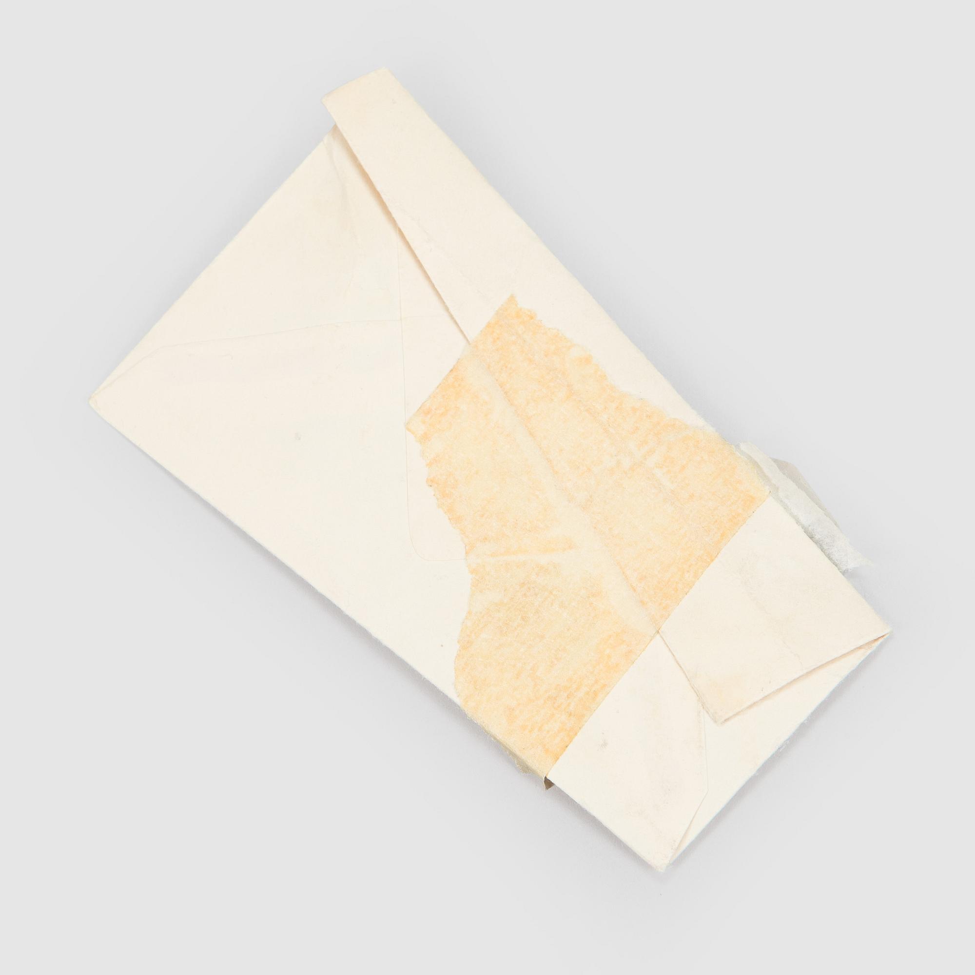 Birger Kaipiainen, a ceramic dish, signed Kaipiainen Arabia.