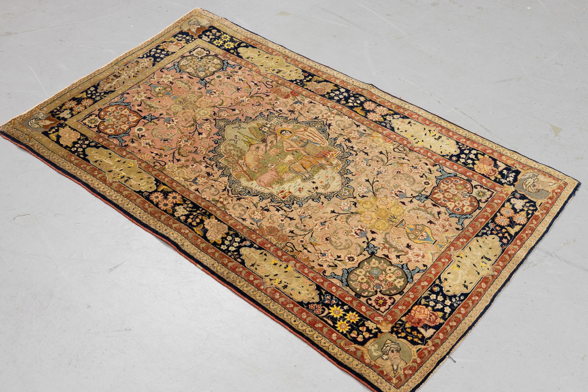Matta, semiantik, Täbris, figural, ca 138 x 86 cm.
