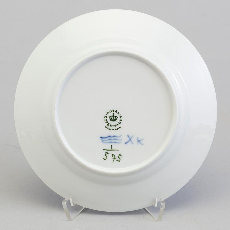 A COFFEE-SERVICE, 19 parts (12+6+1), porcelain, Royal Copenhagen, Denmark.