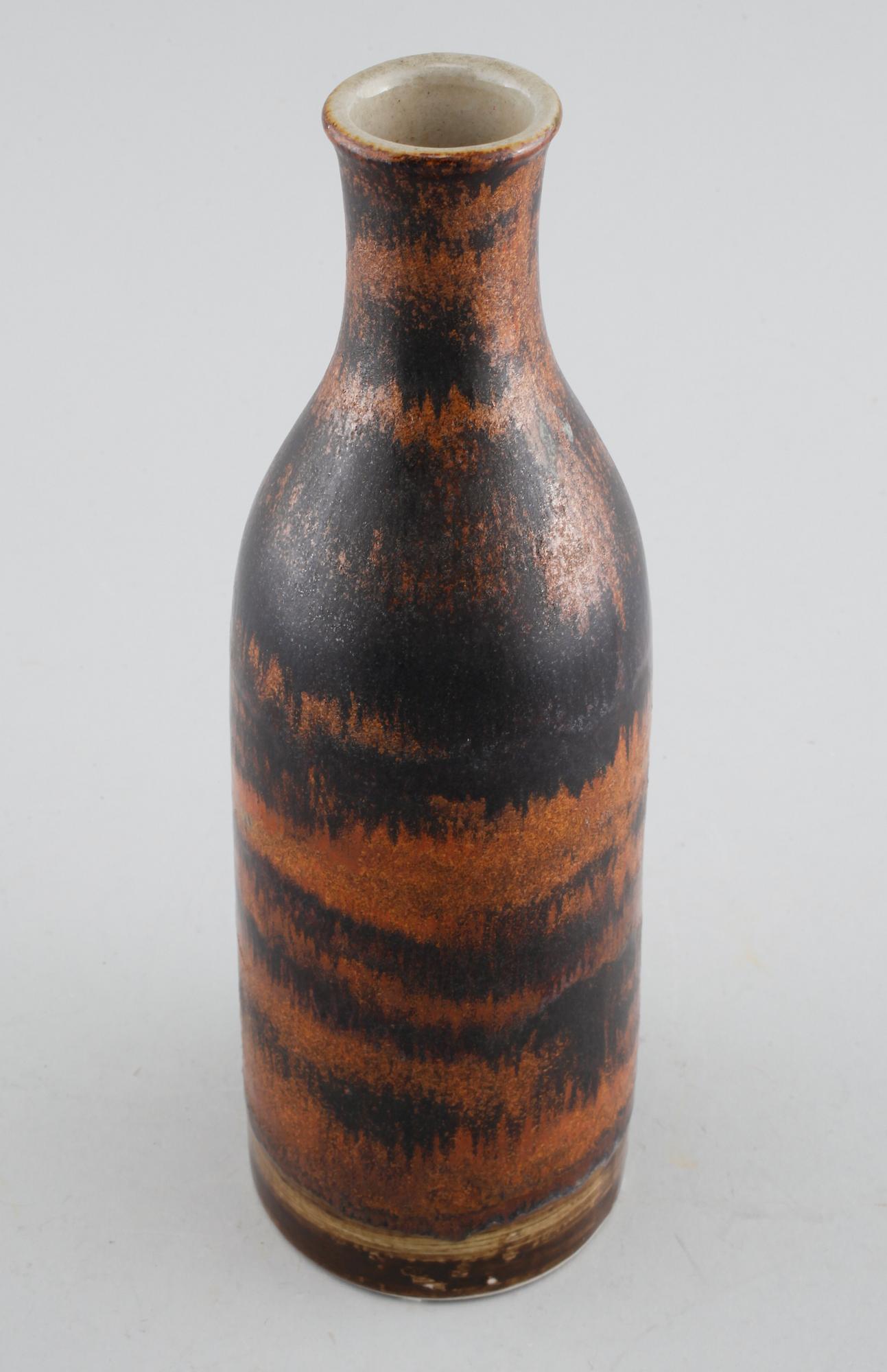 CARL-HARRY STÅLHANE, a stoneware vase from Designhuset, 1973-1988.