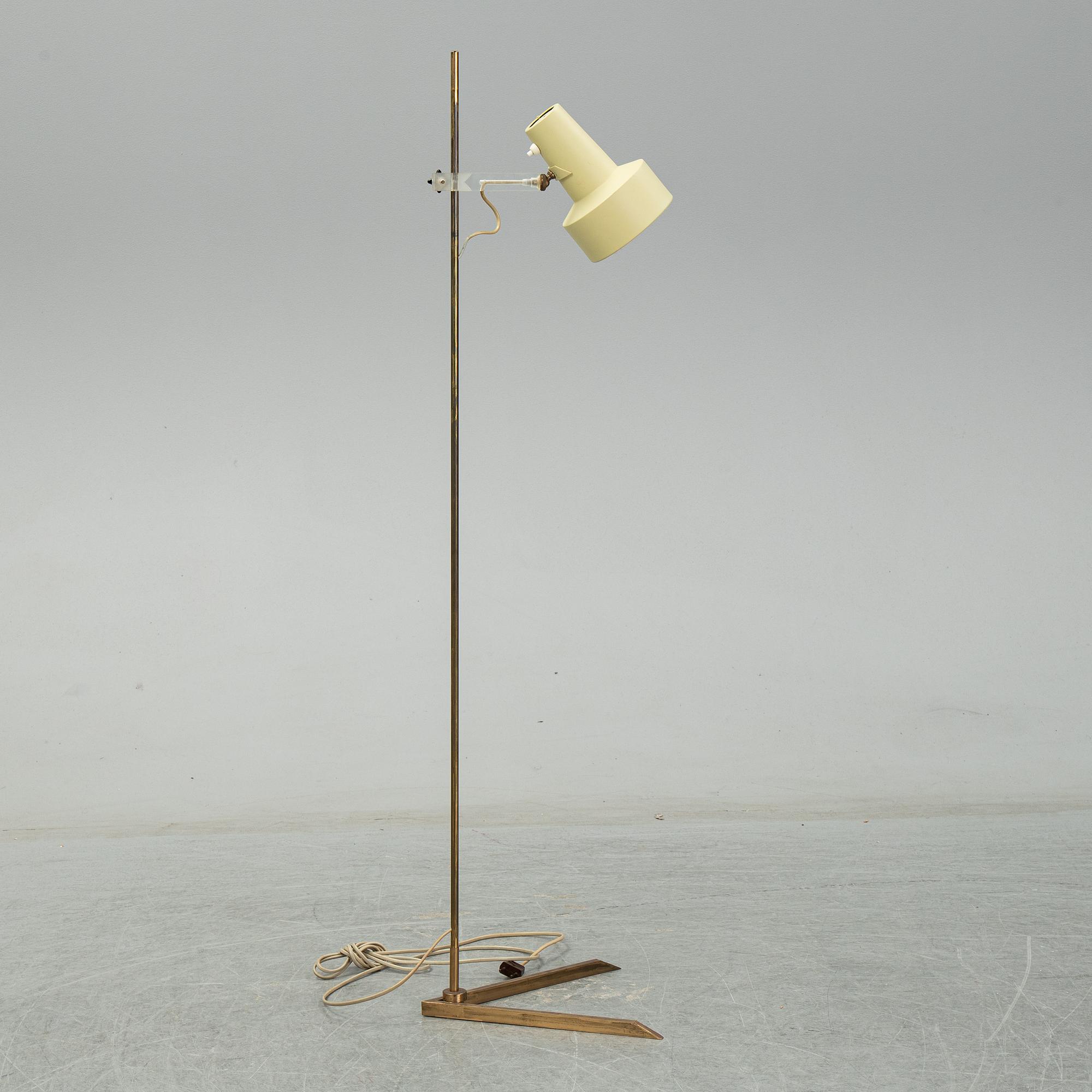 GOLVLAMPA, 1900-talets andra hälft.
