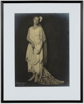 Henry B. Goodwin, "Mrs Herbert Kershaw in English Court Dress, 1923".