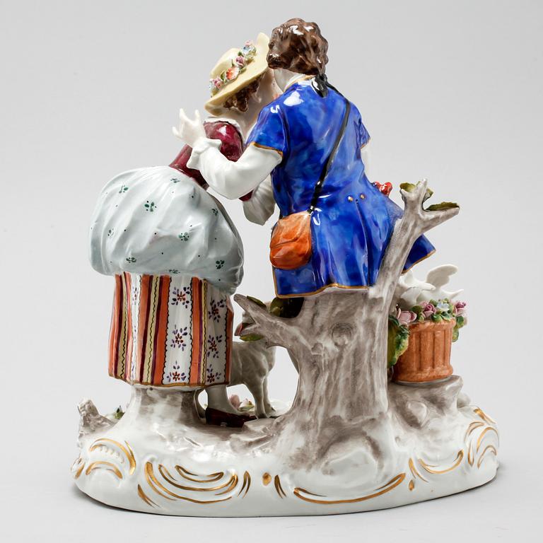 A porcelain figurine from Sitzendorf in Germany, made in late 19th century.