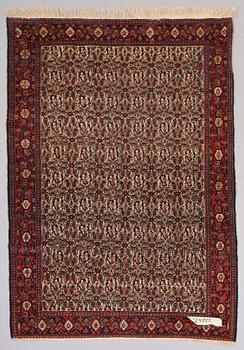 MATTA, Persisk, old. Ca 190 x 138 cm.