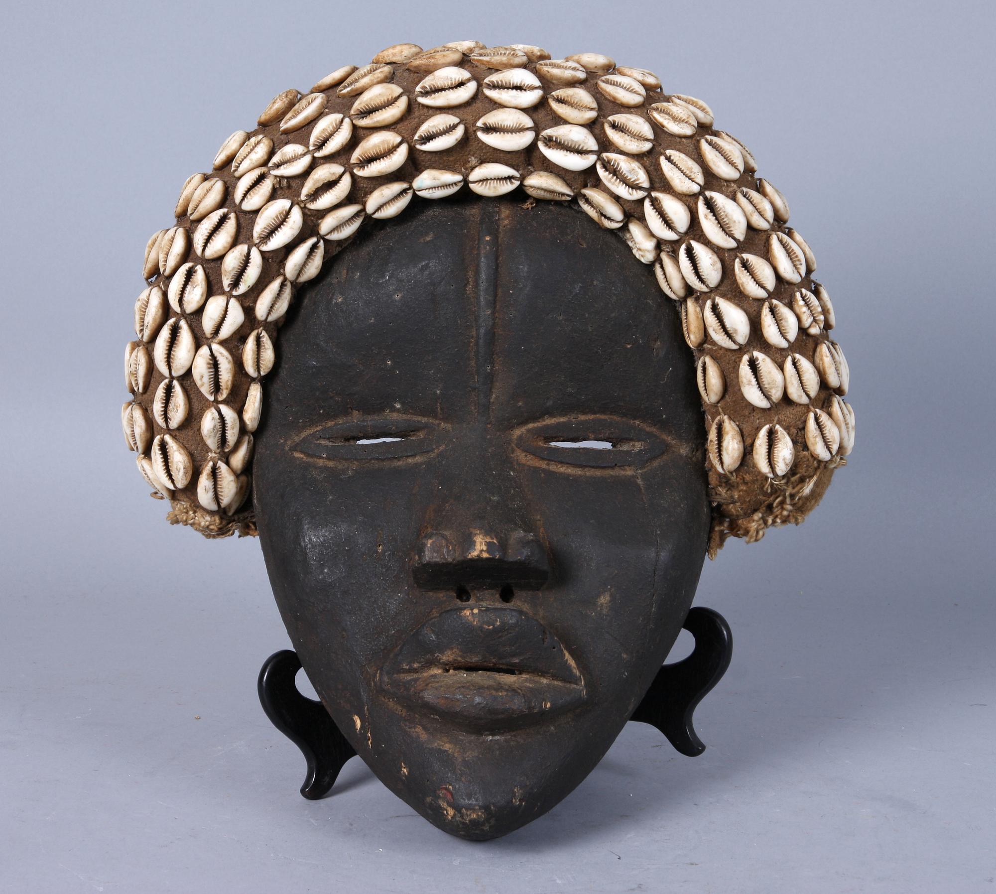 MASK, från Dan-stammen, Elfenbenskusten.