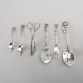 22 pieces of second half of the 20th century silver silver cutlery. Total weight app. 250 gram.