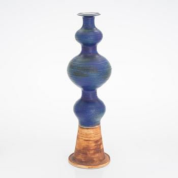 Annikki Hovisaari, a stoneware vase signed Arabia AH.