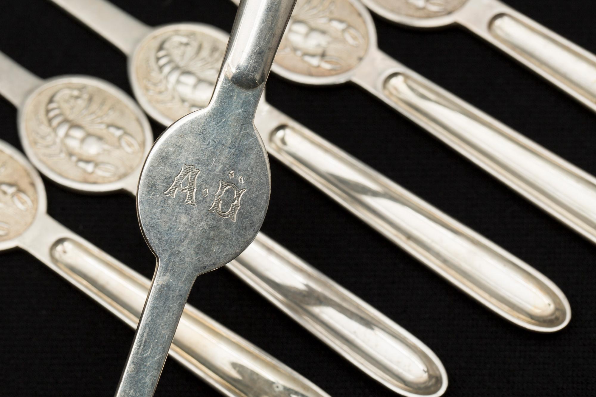 HUMMERGAFFLAR, 10 st, Axel Bergman Stockholm 1930, silver, vikt ca 338 g.