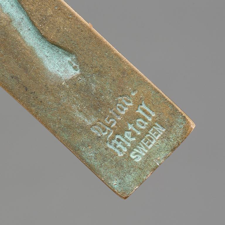 KRUCIFIX, Ystad metall. 1900-tal.