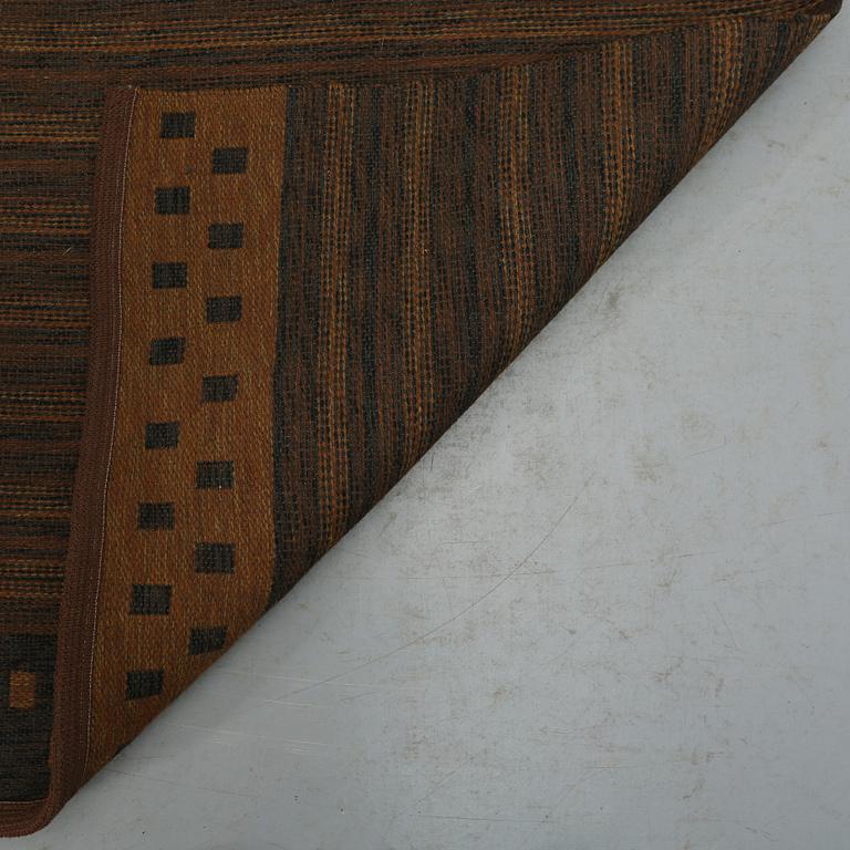 MATTA, dubbelvävd, ca 229 x 152 cm, 1900-talets andra hälft.