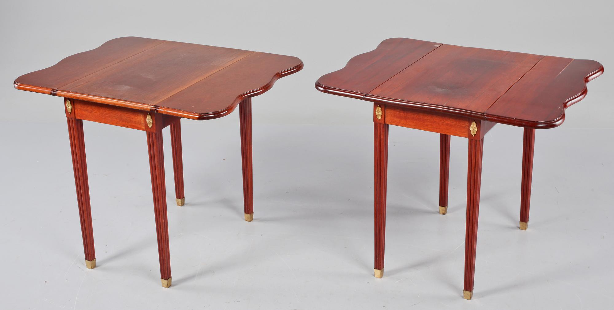 SIDOBORD, ett par, 1900-talets andra hälft.