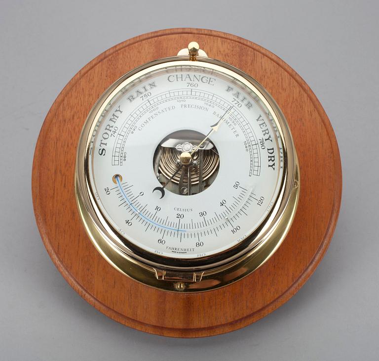 BAROMETER, mässing, Danmark, 1900-talets senare hälft.