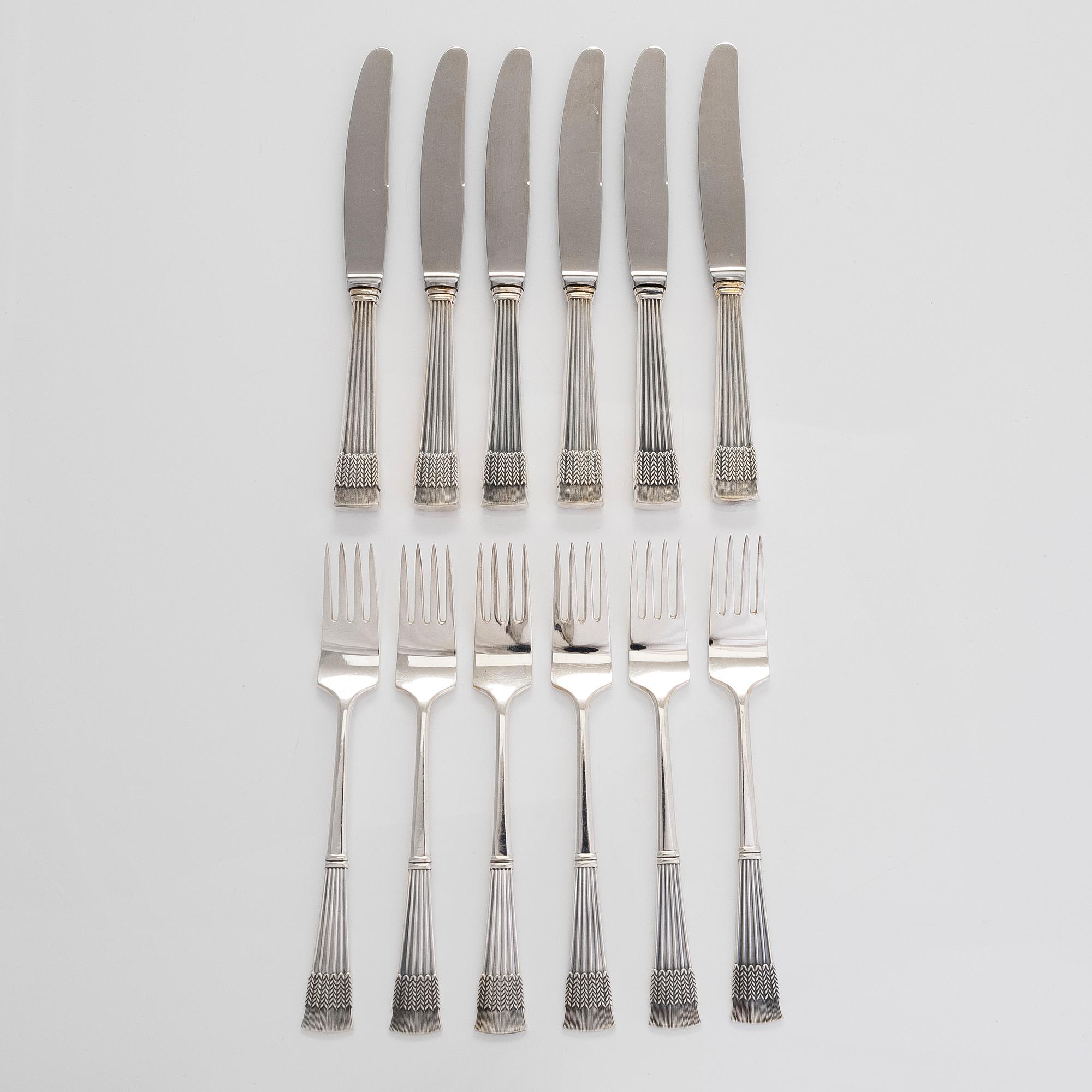 Mauno Honkanen, bestickuppsättning, 16 delar, silver, "Tähkä", Tillander, Helsingfors 1967-68.