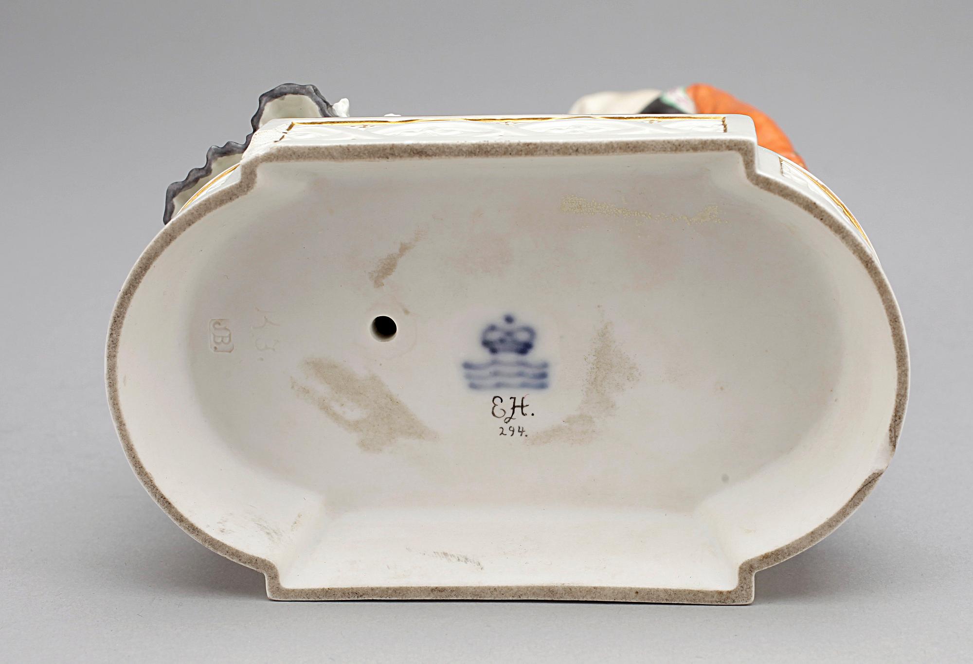 FIGURGRUPP, porslin. Kongl Dansk, Köpenhamn, 1900-talets första kvartal.
