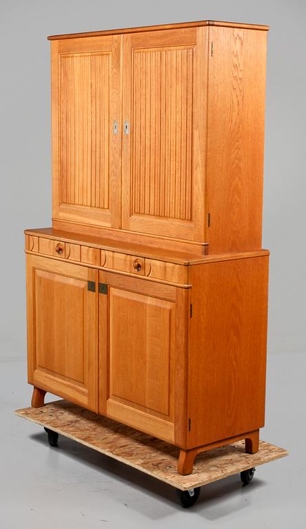 SKÅP, "Calmare Nyckel", Carl Malmsten, 1900-talets andra hälft.