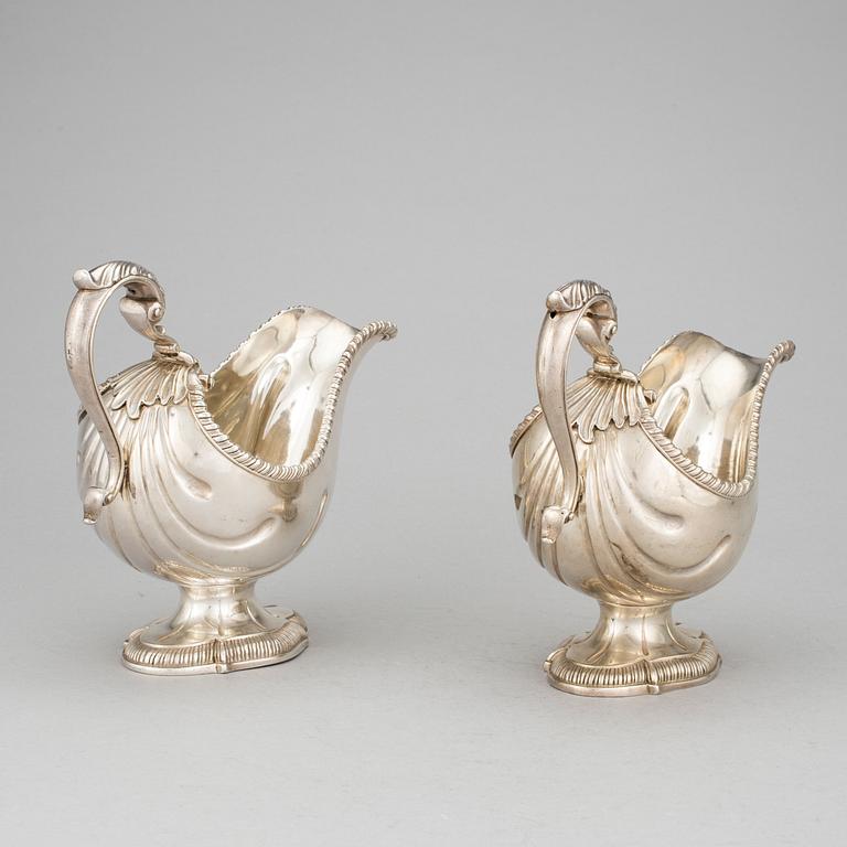 A PAIR OF SAUCE BOATS, silver, London1764. Weight 1017 grams.