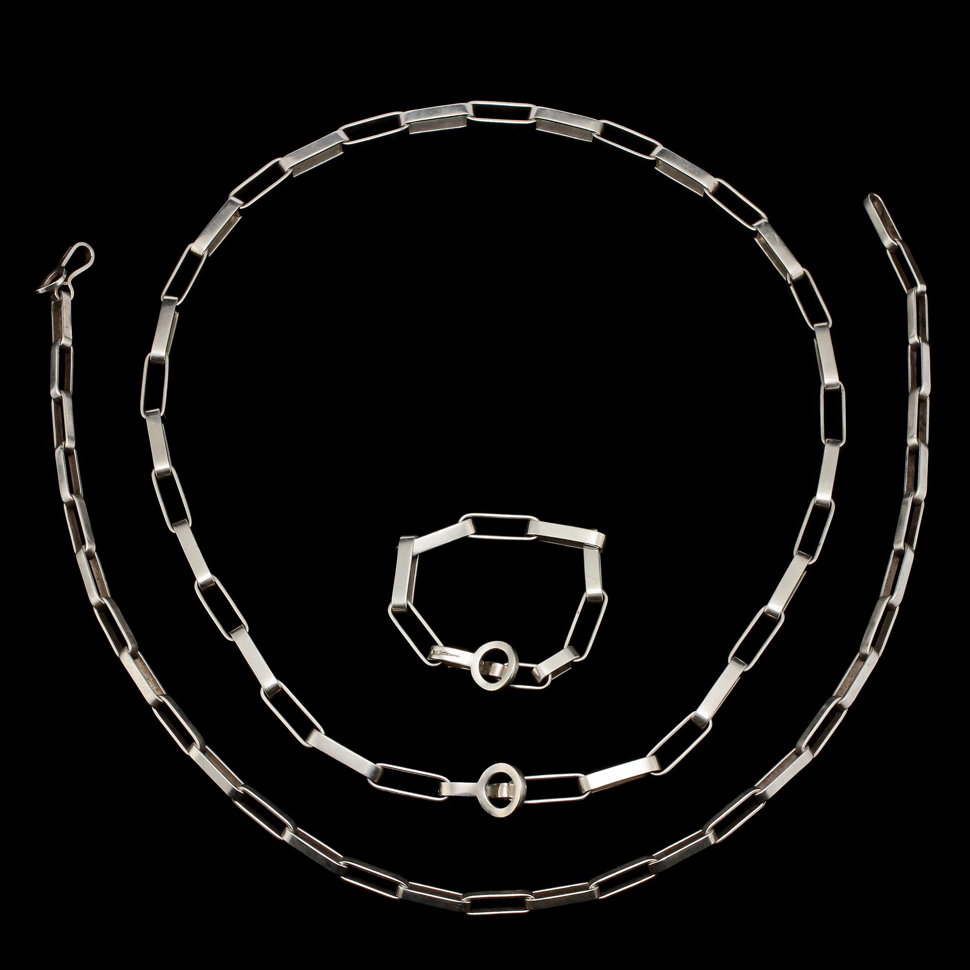 HALSLÄNKAR, 2 st, samt ARMLÄNK, silver, Karl-Ingemar Johansson, Göteborg, 1968, 1977 resp 1979. Vikt 270 g.