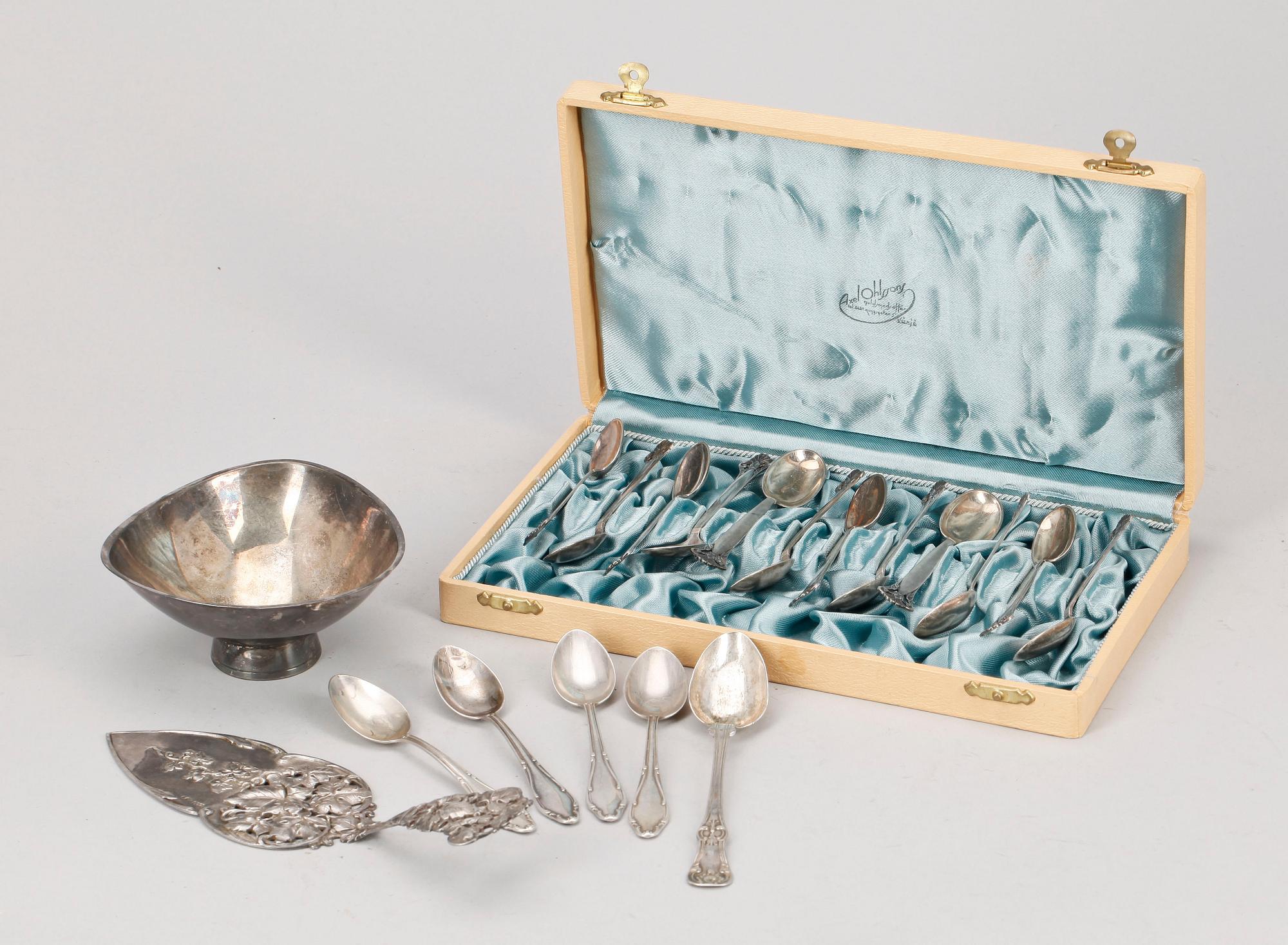 PARTI SILVER, 19 delar, bl.a. Gustaf Jansson, CG Hallberg, Stockholm 1957. Vikt ca 260 gram.