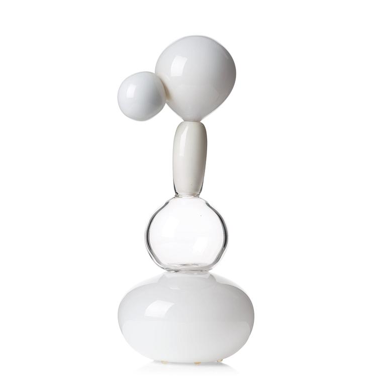 Matti Klenell, A unique Matti Klenell free blown glass "Urn" sculpture, executed at the Michael Davis studios, Queens, New York 2004.