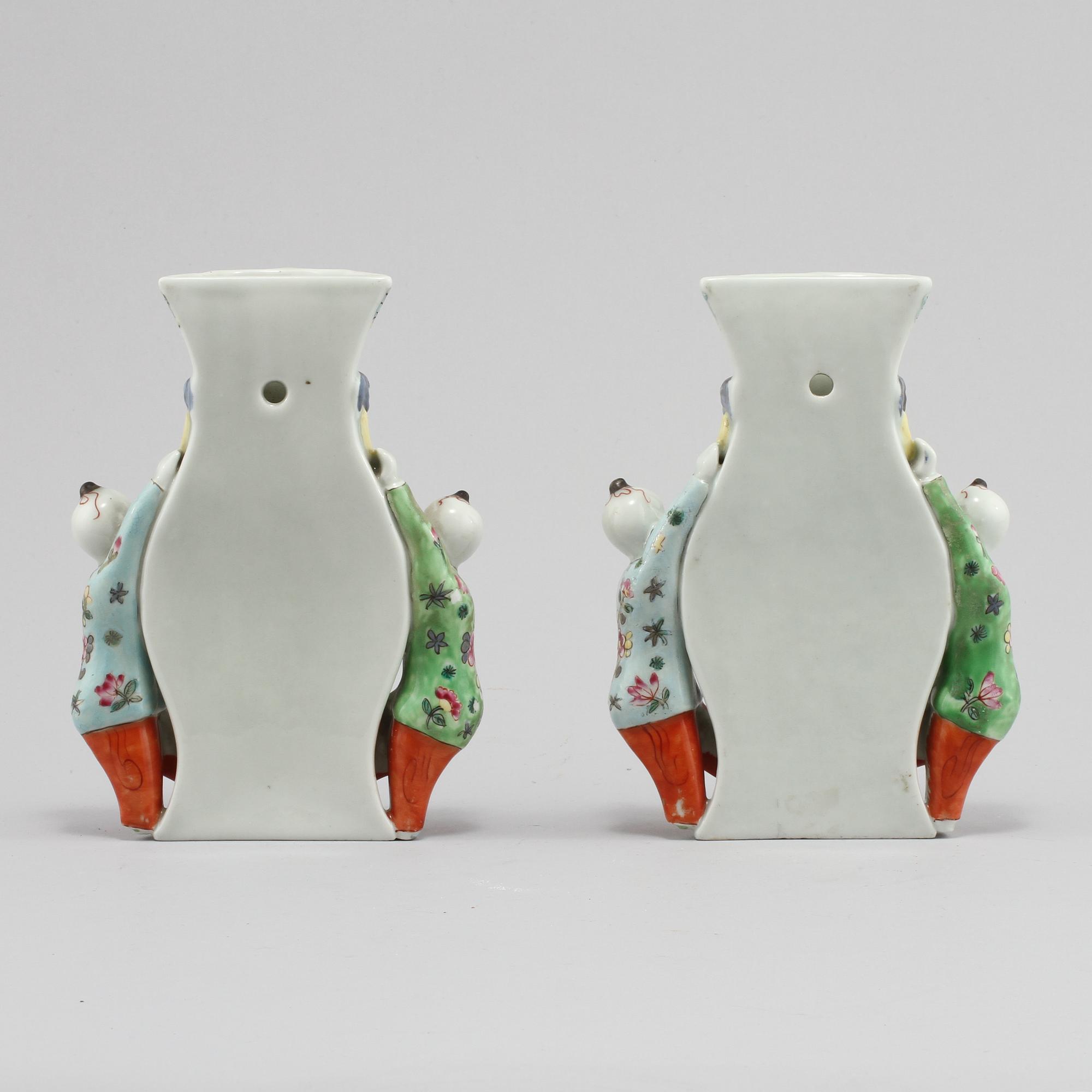 VASER, ett par, porslin, Kina, 1800/1900-tal.