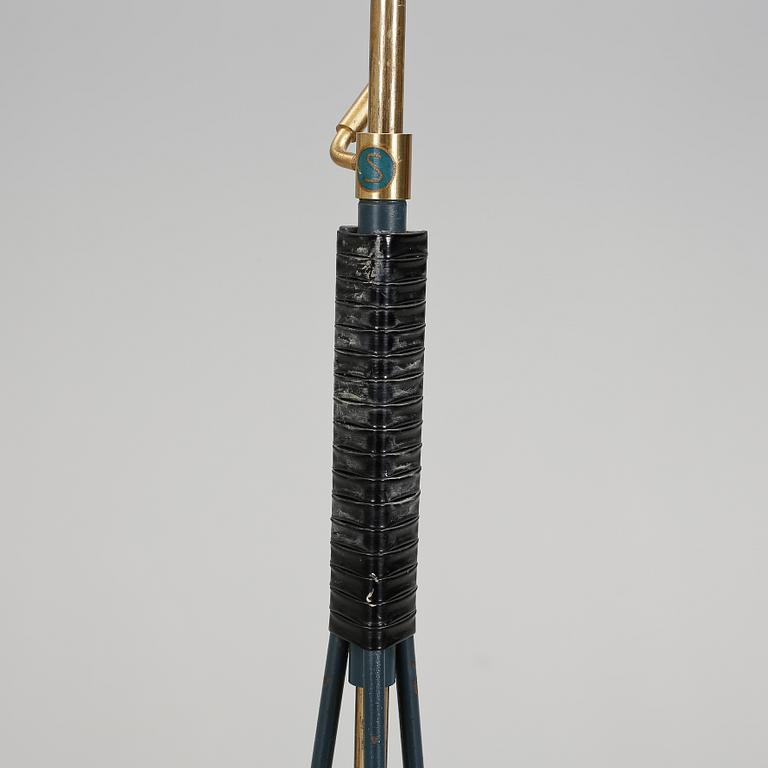 GOLVLAMPA, 1900-talets mitt.